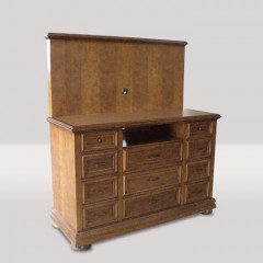 St. George Penthouse Master Chest